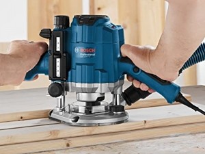 Bosch Professional Oberfräse GOF 1250 CE (Maulschlüssel 19 mm, Parallelanschlag mit Feineinstellung, Kopierhülsenadapter, Spannzange, L-BOXX 238) - 3