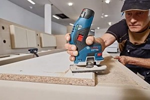 Bosch Professional Oberfräse GOF 1250 CE (Maulschlüssel 19 mm, Parallelanschlag mit Feineinstellung, Kopierhülsenadapter, Spannzange, L-BOXX 238) - 6